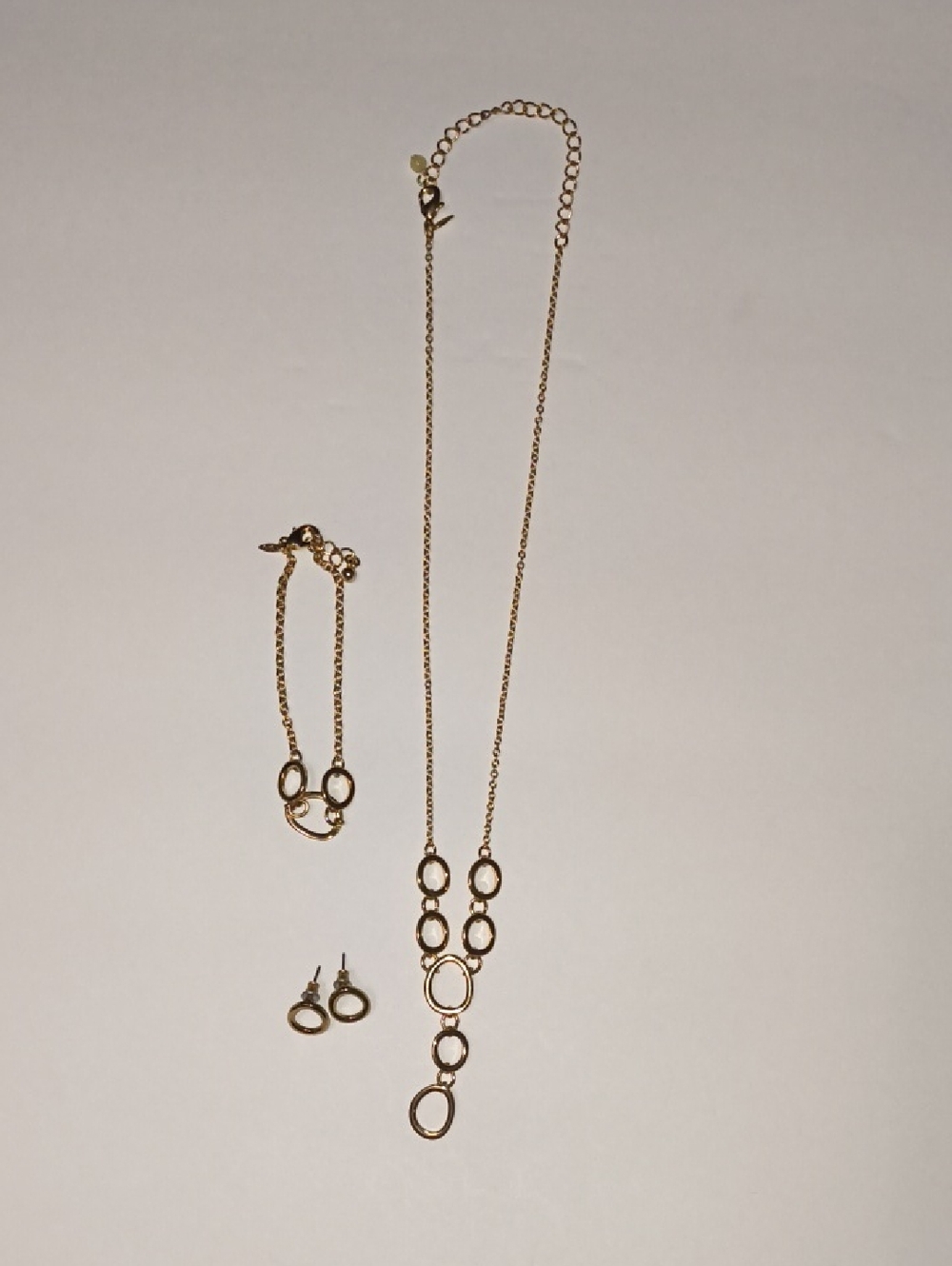 Delicate Gold-Link Necklace, Bracelet & Studs Set